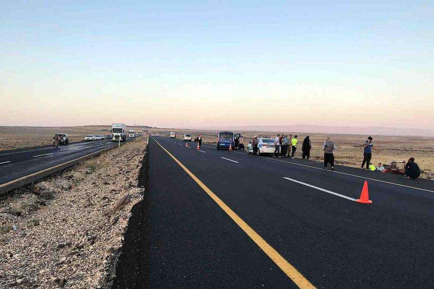 Siverek'te traktör devrildi 1 ölü