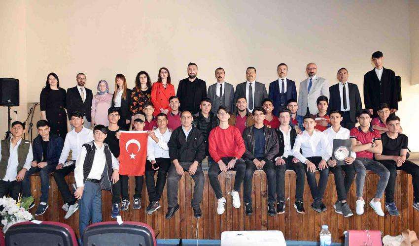 Siverek'te İstiklal Marşının kabulü kutlandı