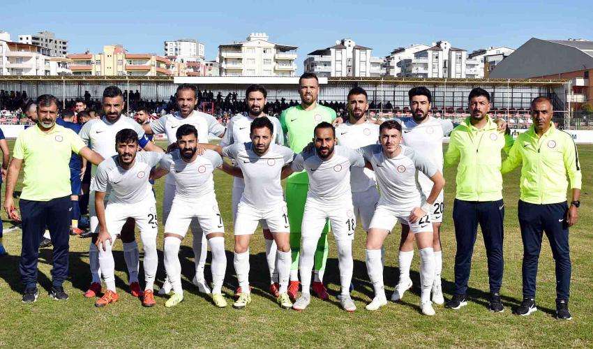 Siverek Belediyespor Liderliğe devam dedi